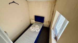 Photo 7- click for photo gallery